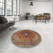 Round Traditional Saffron Red Medallion Rug in a Office, tr1199