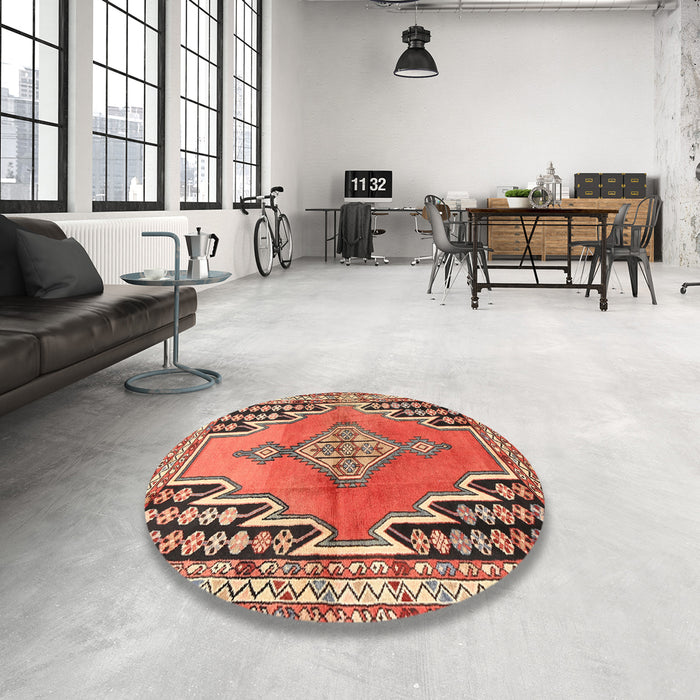 Round Machine Washable Traditional Tangerine Pink Rug in a Office, wshtr1220