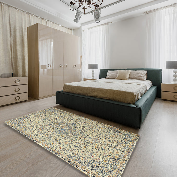 Machine Washable Traditional Khaki Gold Rug in a Bedroom, wshtr1235