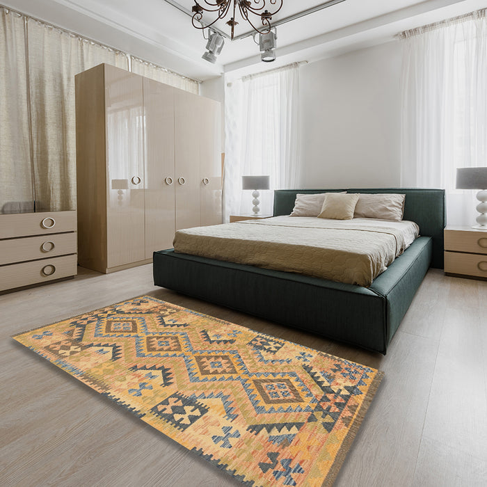 Traditional Dark Gold Brown Persian Rug in a Bedroom, tr1281