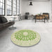 Round Machine Washable Traditional Khaki Gold Rug in a Office, wshtr128