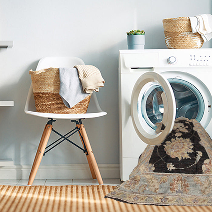 Machine Washable Traditional Coffee Brown Rug in a Washing Machine, wshtr1346