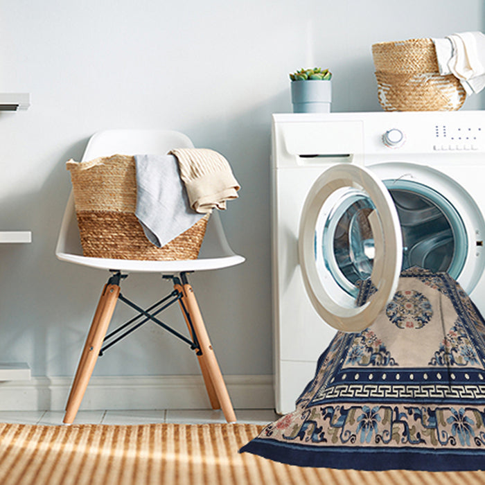 Machine Washable Traditional Dark Slate Blue Rug in a Washing Machine, wshtr1367