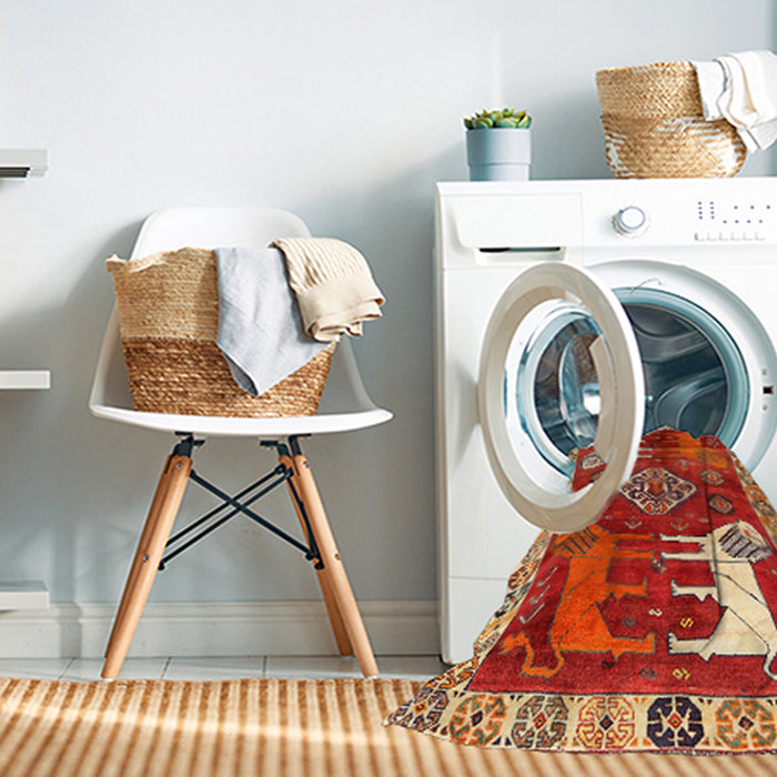 Machine Washable Traditional Red Rug in a Washing Machine, wshtr1417