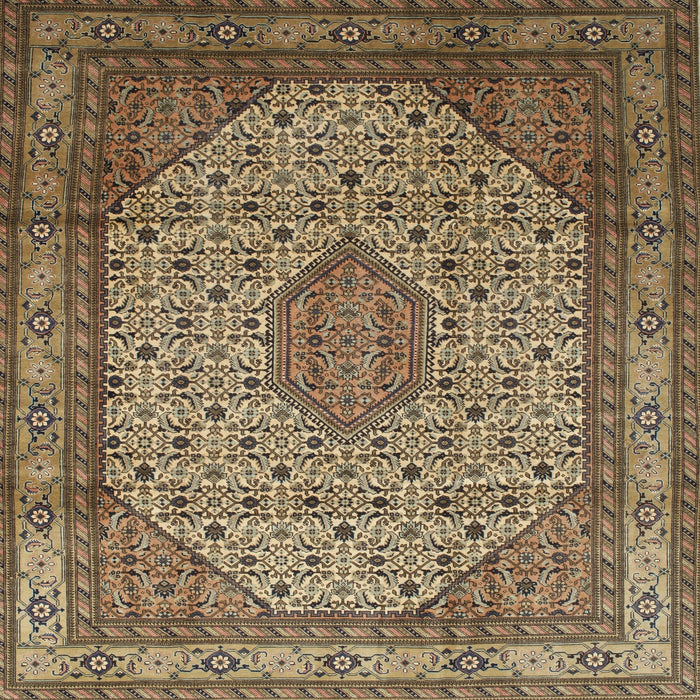 Square Traditional Metallic Gold Medallion Rug, tr141