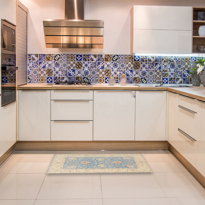 Traditional Dark Gray Oriental Rug in a Kitchen, tr1444