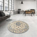 Round Traditional Vanilla Gold Medallion Rug in a Office, tr1465