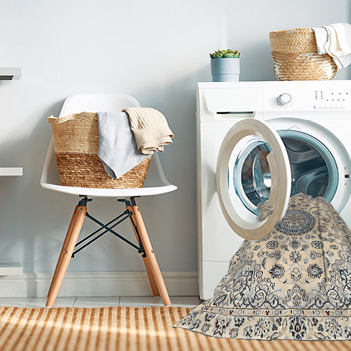 Machine Washable Traditional Vanilla Gold Rug in a Washing Machine, wshtr1465