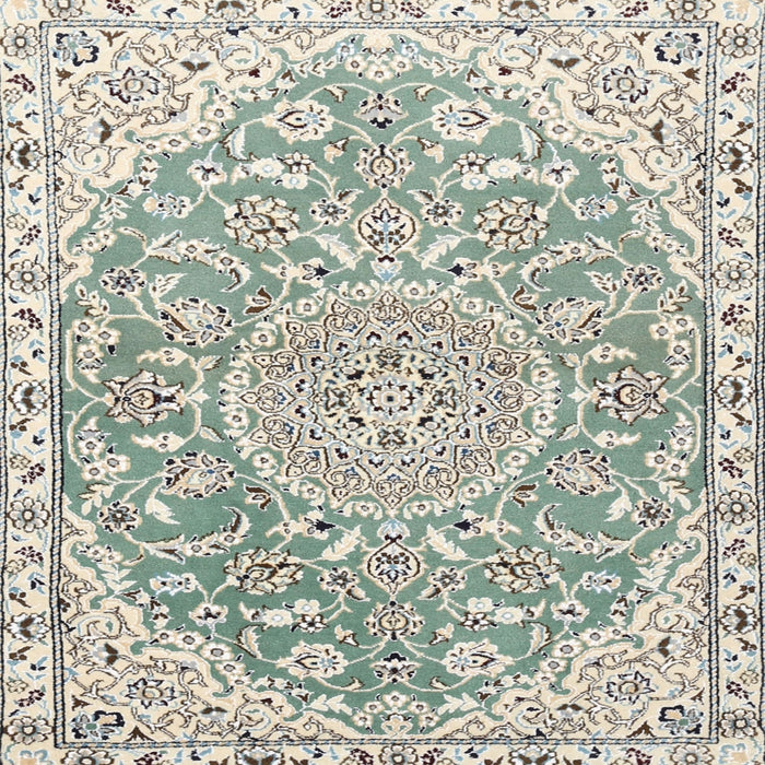 Round Machine Washable Traditional Camouflage Green Rug, wshtr1471