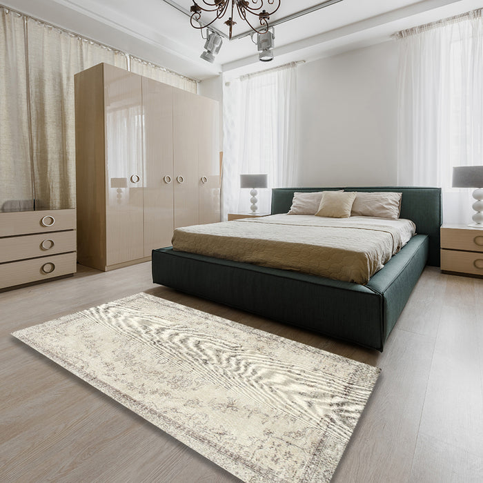 Traditional Gold Persian Rug in a Bedroom, tr1477