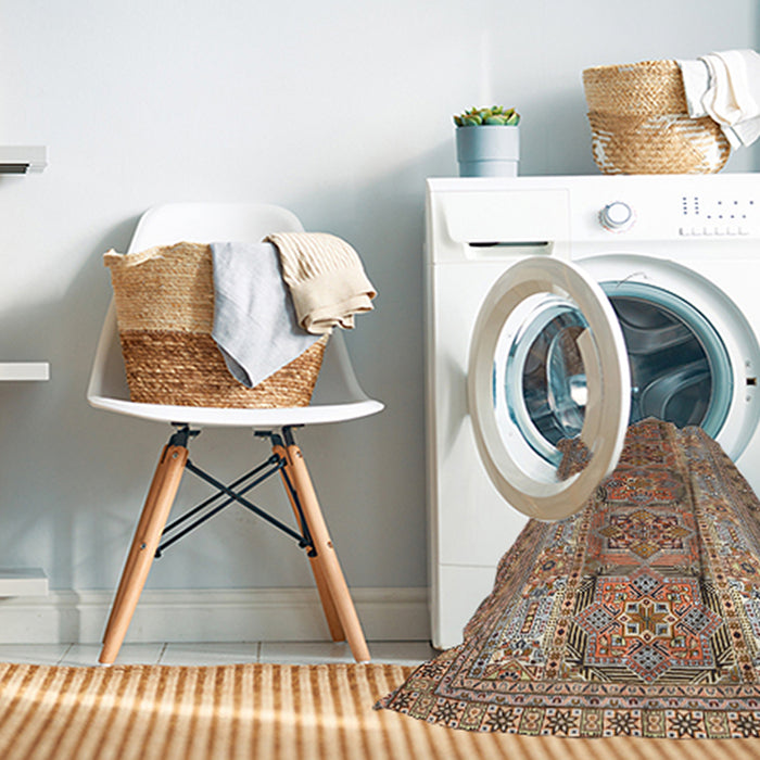 Machine Washable Traditional Dark Sienna Brown Rug in a Washing Machine, wshtr1491