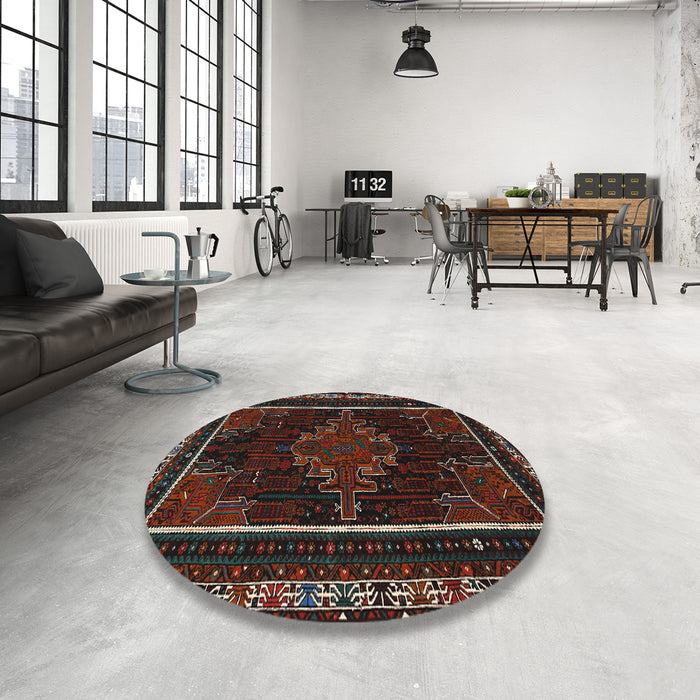 Round Traditional Red Persian Rug in a Office, tr1543