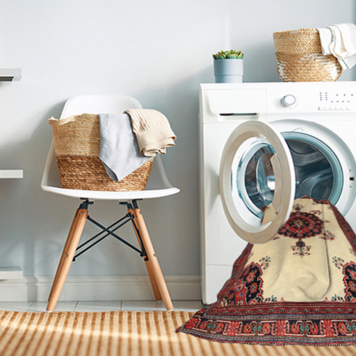Machine Washable Traditional Saffron Red Rug in a Washing Machine, wshtr1557