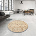 Round Machine Washable Traditional Brown Rug in a Office, wshtr1571