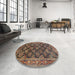 Round Machine Washable Traditional Bakers Brown Rug in a Office, wshtr1581