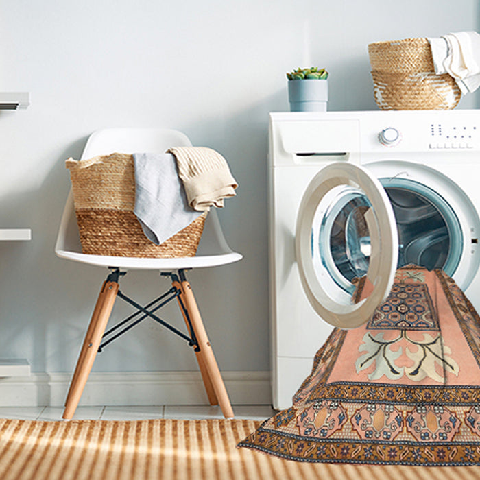 Machine Washable Traditional Chestnut Brown Rug in a Washing Machine, wshtr1604