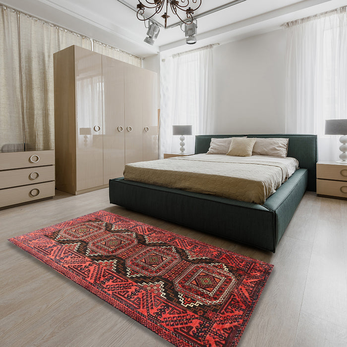 Machine Washable Traditional Cherry Red Rug in a Bedroom, wshtr1736
