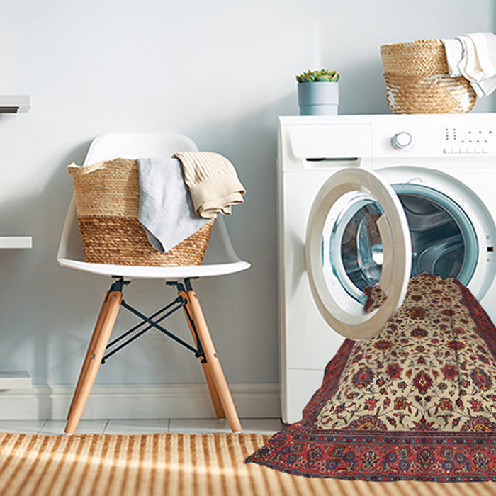 Machine Washable Traditional Saffron Red Rug in a Washing Machine, wshtr1749