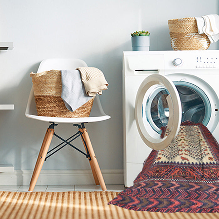 Machine Washable Traditional Brown Red Rug in a Washing Machine, wshtr1761