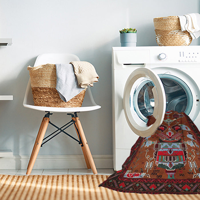 Machine Washable Traditional Chestnut Brown Rug in a Washing Machine, wshtr1775