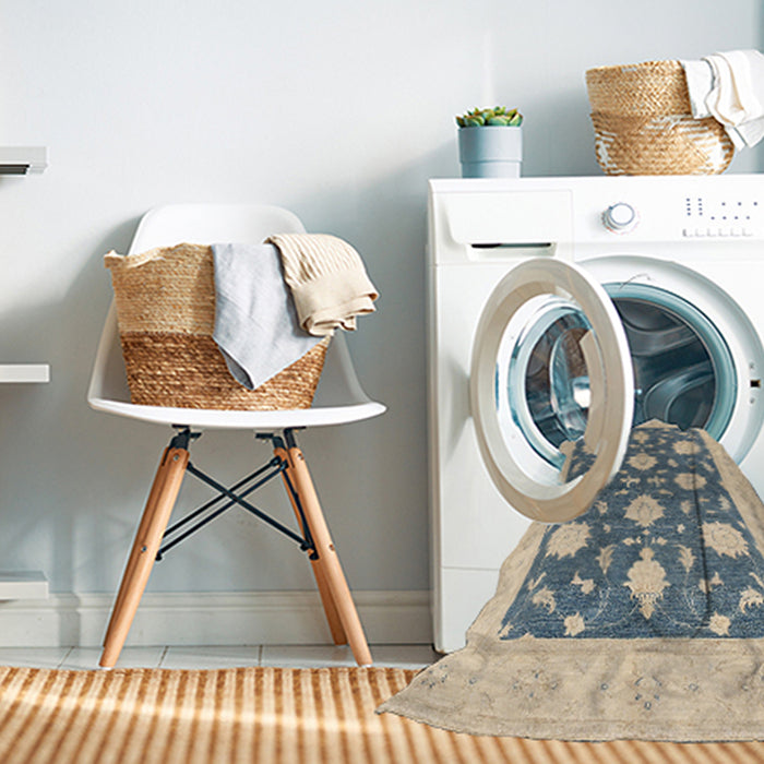 Machine Washable Traditional Grayish Turquoise Green Rug in a Washing Machine, wshtr1795