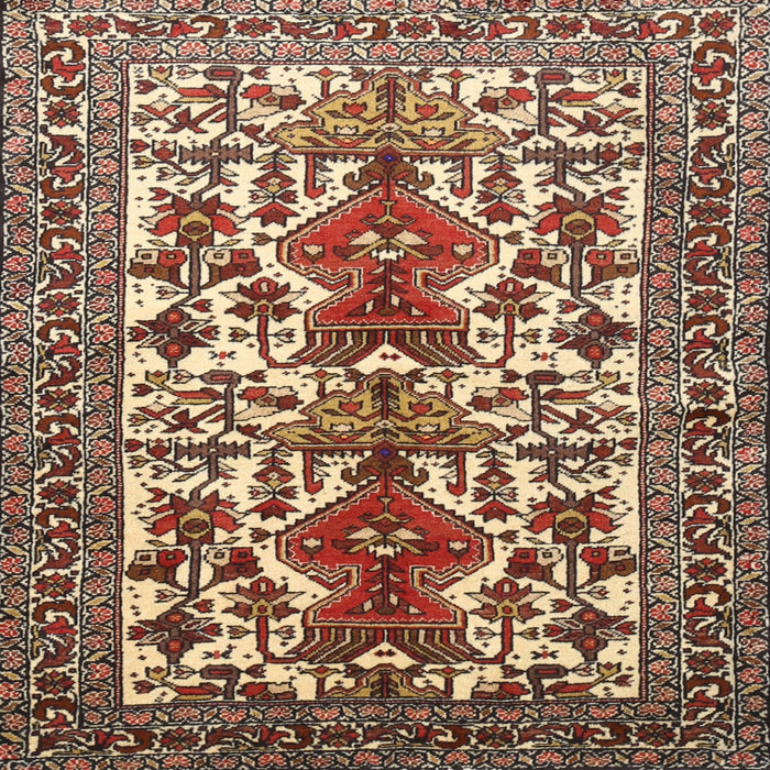 Round Machine Washable Traditional Saffron Red Rug, wshtr1807