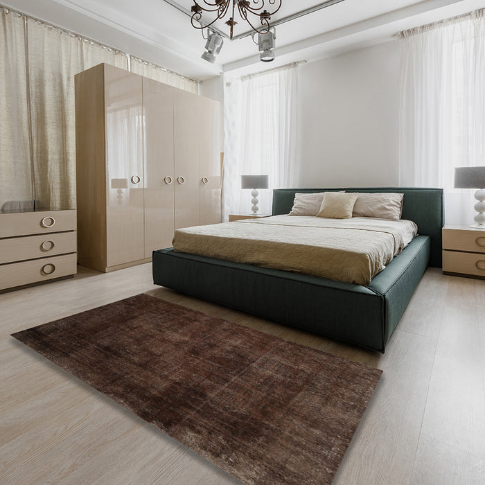 Traditional Red Persian Rug in a Bedroom, tr1819