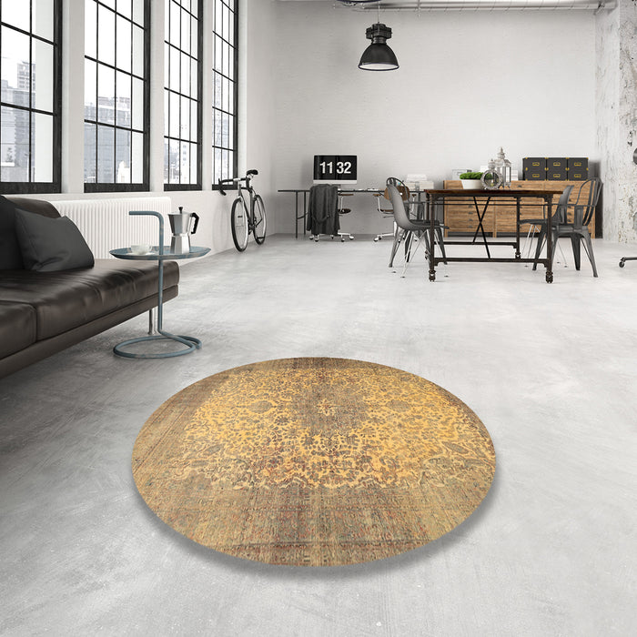 Round Machine Washable Traditional Orange Rug in a Office, wshtr1834