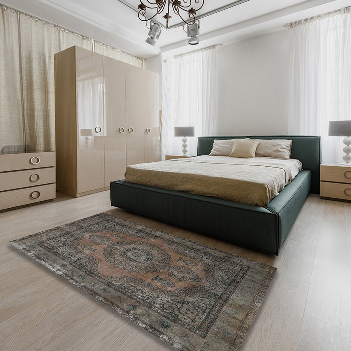 Machine Washable Traditional Mocha Brown Rug in a Bedroom, wshtr1863