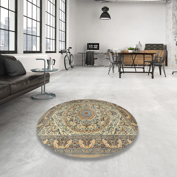 Round Traditional Brown Medallion Rug in a Office, tr1868