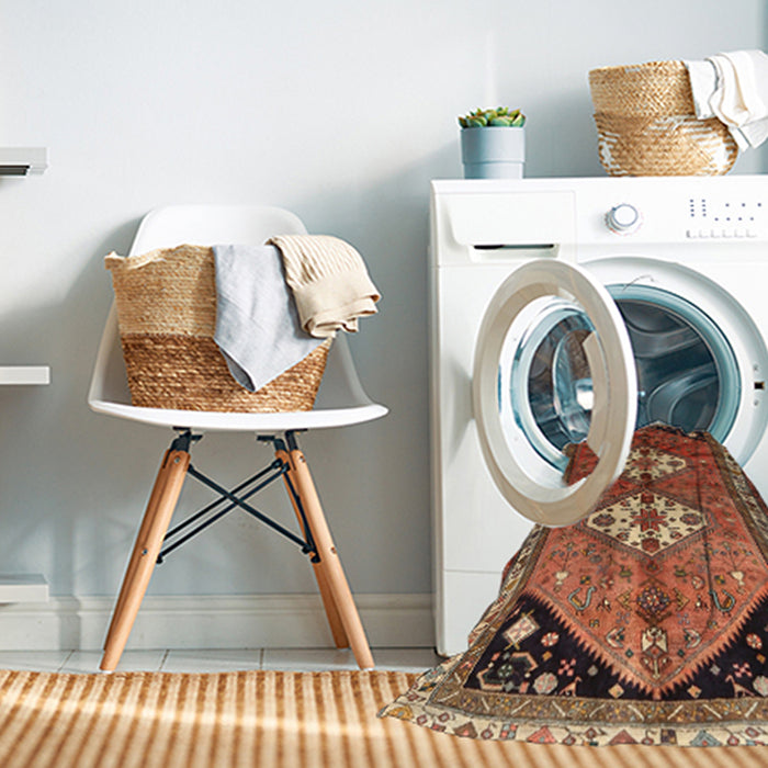 Machine Washable Traditional Tomato Red Rug in a Washing Machine, wshtr1932