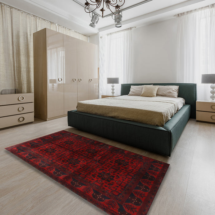 Machine Washable Traditional Night Red Rug in a Bedroom, wshtr1974