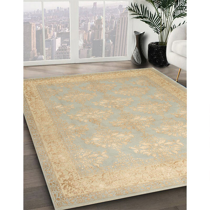 Traditional Brown Persian Rug in Family Room, tr2069