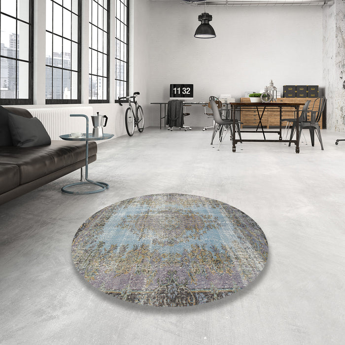 Round Traditional Sandstone Brown Persian Rug in a Office, tr2107