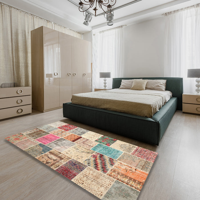 Traditional Rust Pink Patchwork Rug in a Bedroom, tr2155