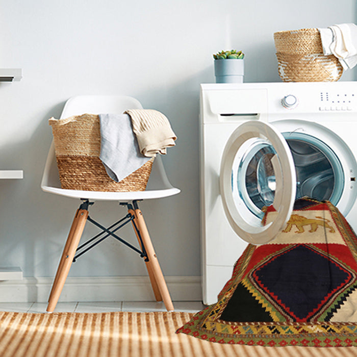 Machine Washable Traditional Gold Rug in a Washing Machine, wshtr2376