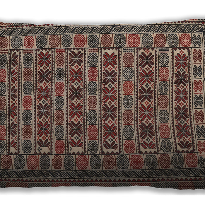 Traditional Classic Rectangular Vermilion Red Lumbar Throw Pillow, 13 inch by 19 inch, lbtr2391