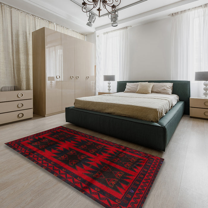 Machine Washable Traditional Tomato Red Rug in a Bedroom, wshtr2428