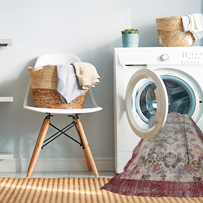 Machine Washable Traditional Chestnut Brown Rug in a Washing Machine, wshtr2466
