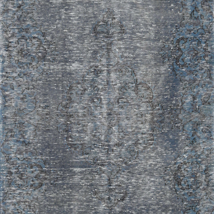 Machine Washable Traditional Dark Gray Rug, wshtr2469