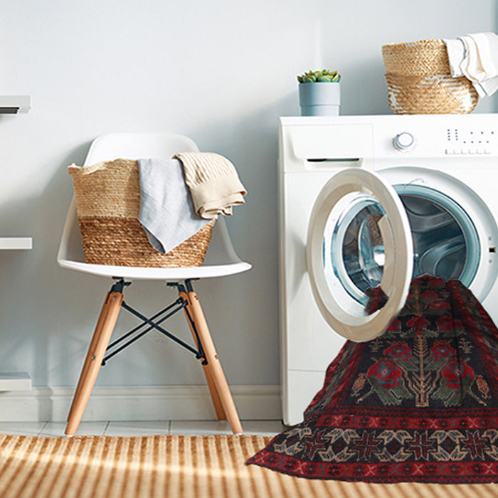 Machine Washable Traditional Deep Red Rug in a Washing Machine, wshtr2657