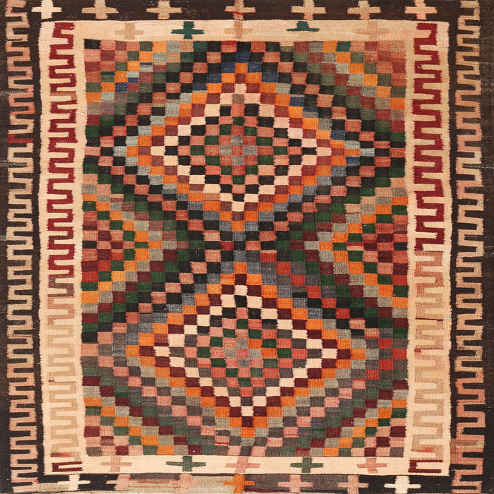 Round Machine Washable Traditional Peru Brown Rug, wshtr2669
