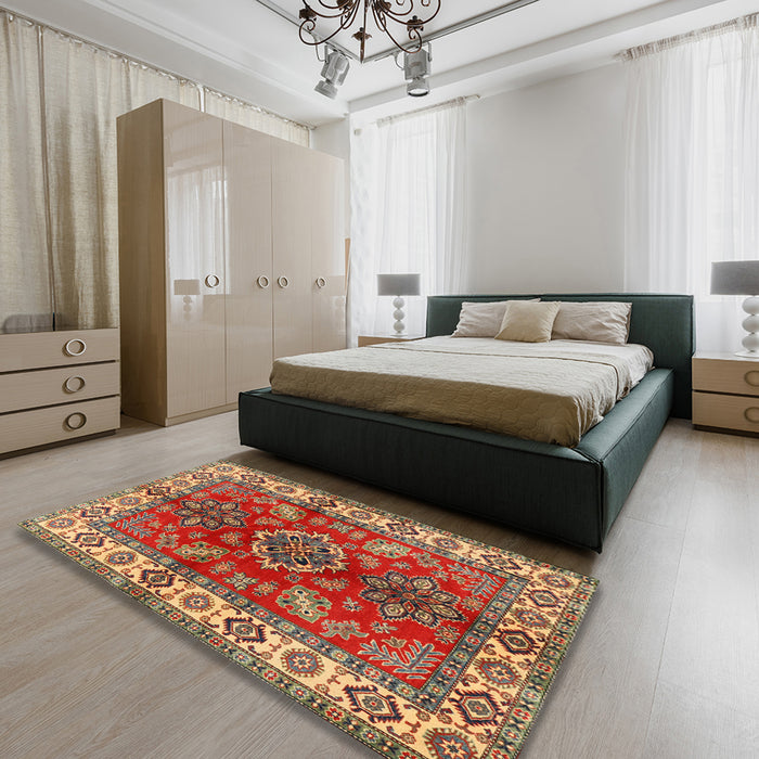Traditional Copper Green Geometric Rug in a Bedroom, tr2721