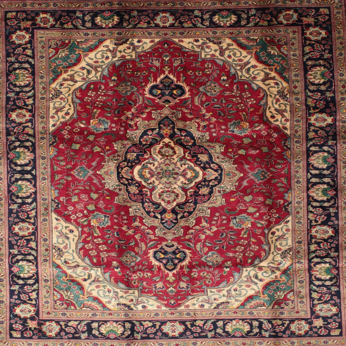 Square Traditional Saffron Red Persian Rug, tr287