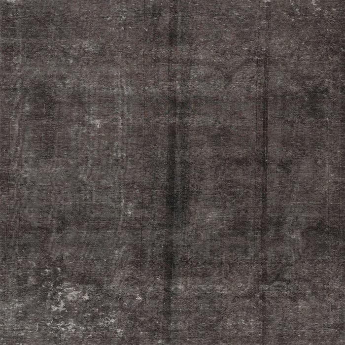 Round Machine Washable Traditional Carbon Gray Rug, wshtr2913