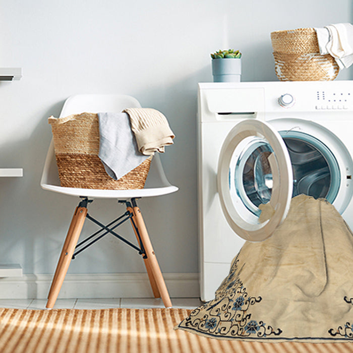 Machine Washable Traditional Brown Gold Rug in a Washing Machine, wshtr2949