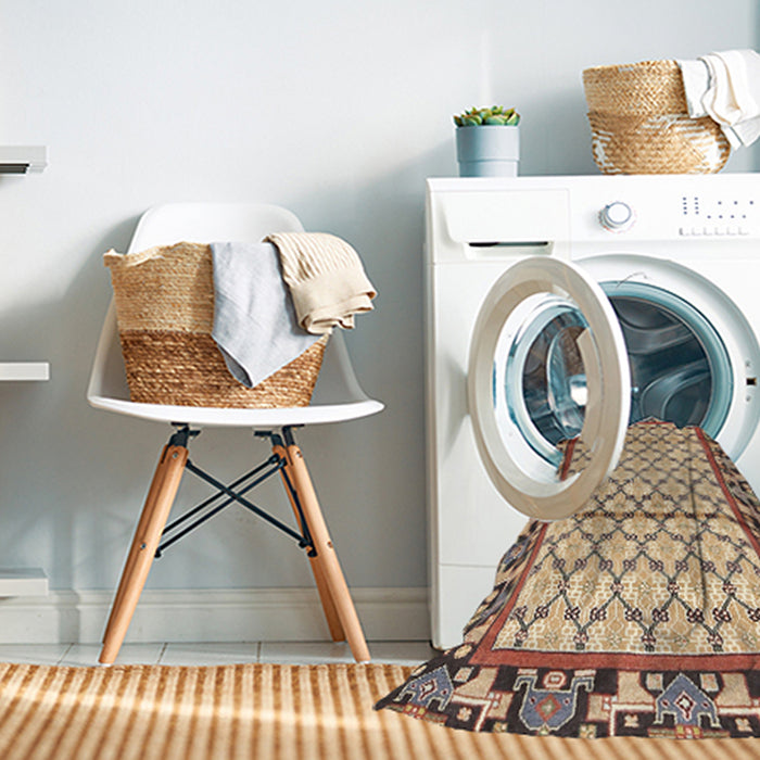 Machine Washable Traditional Sienna Brown Rug in a Washing Machine, wshtr2972