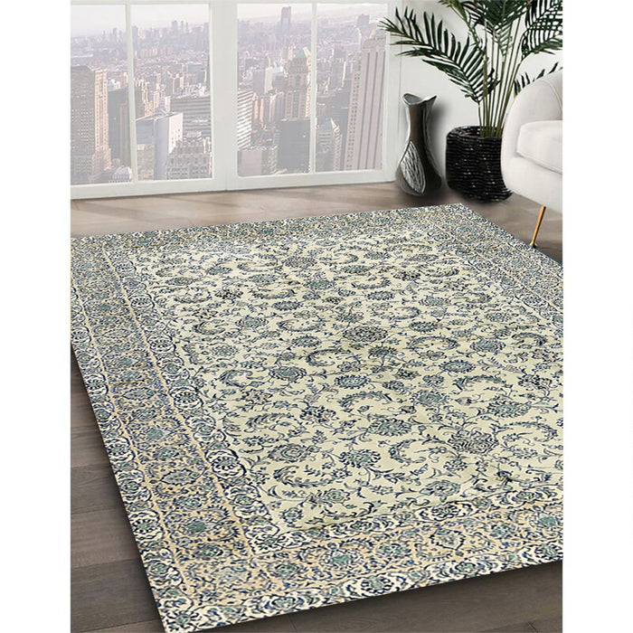 Machine Washable Traditional Silver Gray Rug in a Family Room, wshtr2976