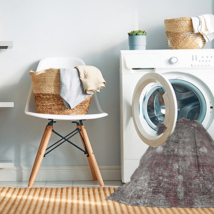 Machine Washable Traditional Rosy-Finch Purple Rug in a Washing Machine, wshtr3028