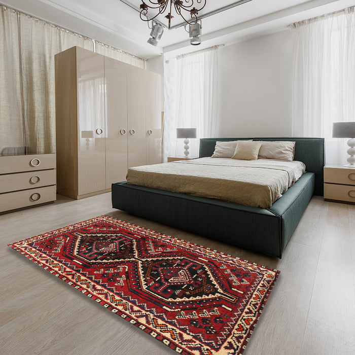 Traditional Brown Persian Rug in a Bedroom, tr3055